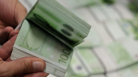 ОИСР: Младежите нямат добра финансова култура