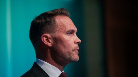 Според най-големия притежател на акции в света банките изместиха технологиите