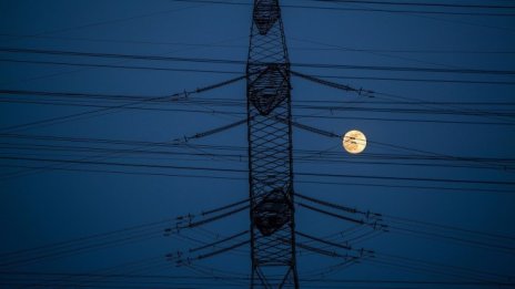 Китай и Индия насърчават търсенето на електроенергия в световен мащаб