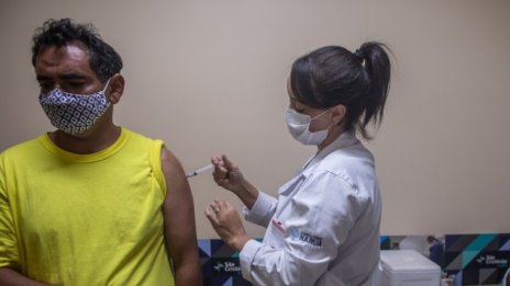 Парадоксът ударна ваксинация и ръст на случаите на Covid-19