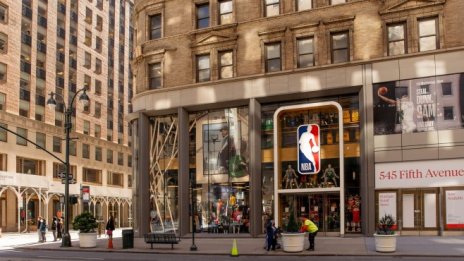 NBA събра рекордна сума от спонсорски сделки