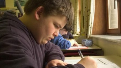 Стратегията за образованието предупреждава за нова вълна изтичане на мозъци