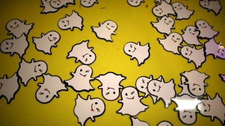Snap ще похарчи 1 млрд. долара за облачни услуги от Amazon