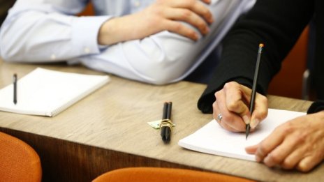 "Софарма" пак предлага цена от 4,35 лева на акция на "Унифарм"