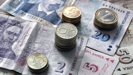 Парламентът обвърза социалните помощи с линията на бедност