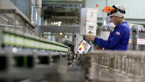 Почти всички сектори на българската икономика изпитват глад за кадри