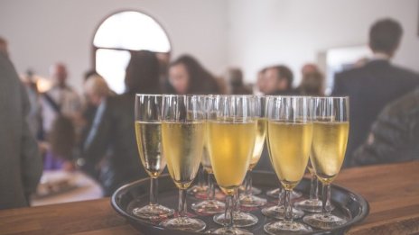 Глобалните продажби на алкохол бележат първи спад от 2001 г.