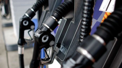 КЗК се самосезира заради възможен картел при горивата