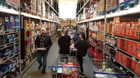 КЗК ще следи и пазара за търговия с храни от първа необходимост