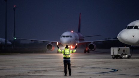 Wizz Air иска да утрои флота си до 2030 г. и търси 4600 пилоти