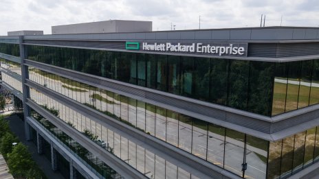 Новата прогноза на Hewlett Packard Enterprise ѝ донесе близо 10% спад на борсата