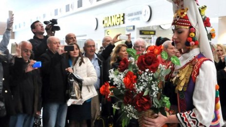 Първите туристи от Израел пристигнаха на летището в Бургас