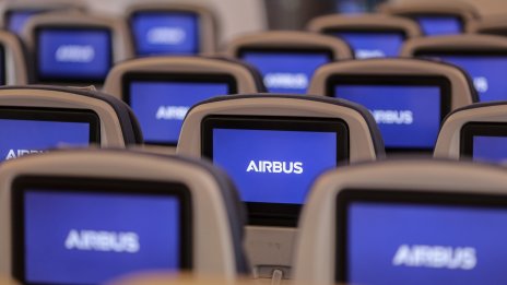 Търсенето на пътувания през лятото расте, но европейските авиокомпании нямат достатъчно самолети