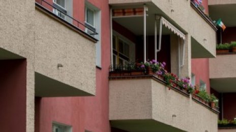 Берлин ще гласува за изземване на наемни жилища от корпоративните им собственици
