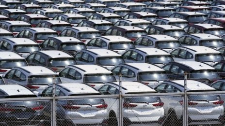 Toyota повишава продажбените си цели за Европа