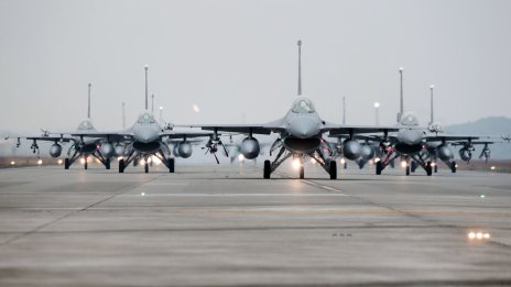 Парламентът даде зелена светлина за купуването на още осем самолета F-16