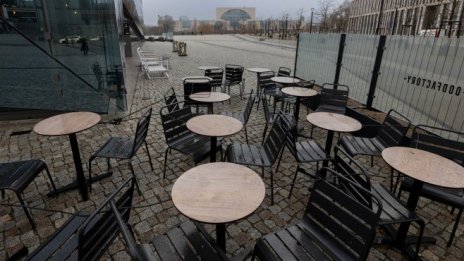 Германската икономика е изправена пред риска от повторна рецесия