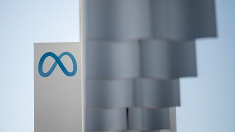 Meta спира проверката на фактите във Facebook и Instagram