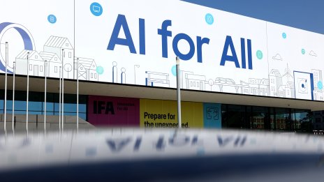 ОАЕ планира да инвестира 1 млрд. долара в AI инфраструктура в Африка