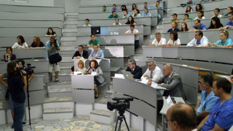 VIVACOM свързва в реално време отдалечени операционни зали