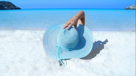 Българите ще харчат най-много за дома и пътувания през лятото