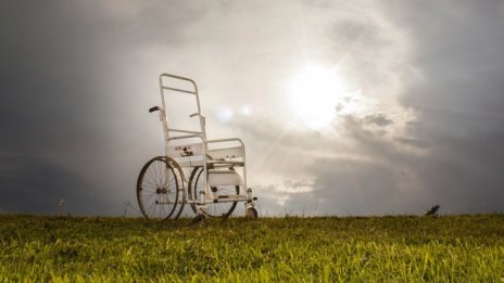 От 2018 г. сгради в София без достъп за хора с увреждания няма да получават акт 16