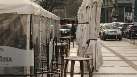 След среща със здравния министър: Заведенията отварят на 1 март*