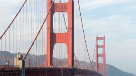 Поради липса на жилищa бездомниците в Калифорния спят по паркинги