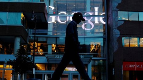 Часовникът на Google тиктака все по-настоятелно