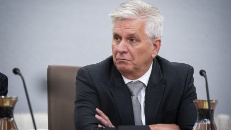 Уолър oт Фед: Можем да намалим лихвените проценти още през юли