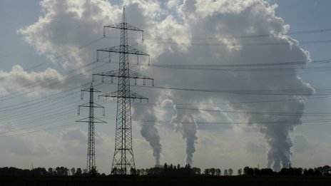 Подпомагане на предприятия със значителен риск от "изтичане на въглерод" одобри НС