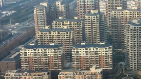 Пекин построи хиляди евтини апартаменти, които никой не иска да купи