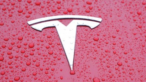 Tesla подобри очакванията за продажби през първото тримесечие