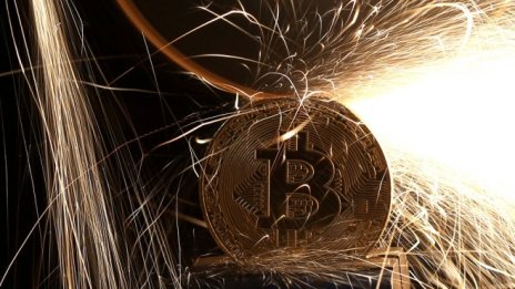 Желанието за контрол над биткойна продължава да го обезценява