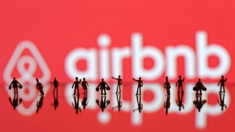 Airbnb въведе опция за плащане на част от дължимата сума при резервация