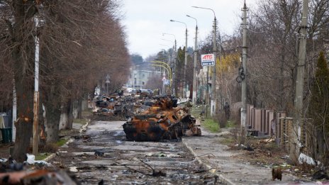 Дронове спряха най-масовата танкова атака в едно направление на Русия*