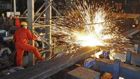 Производството на стомана в Китай се свива с 1,6% през ноември
