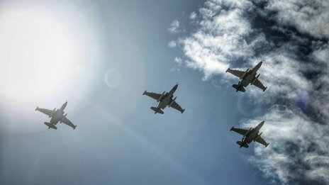 Oryx: 14 самолета Су-25 от България са предоставени на Украйна