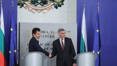 Петков прие властта от Янев: Дотук бяха обещанията, сега започват действията
