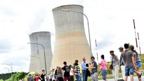 Ядрената енергия ще е трудна тема между Германия и Франция