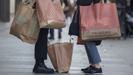 Ценовата стратегия на Primark се отплаща със 17% ръст на продажбите