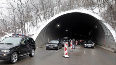 16 тунела в страната крият риск от инциденти