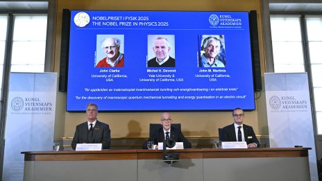Открития в квантовата механика донесоха Нобеловата награда за физика на трима учени