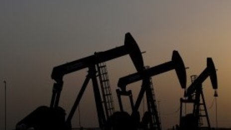 Цената на петрола расте за втори пореден ден след положителни сигнали от ОПЕК*