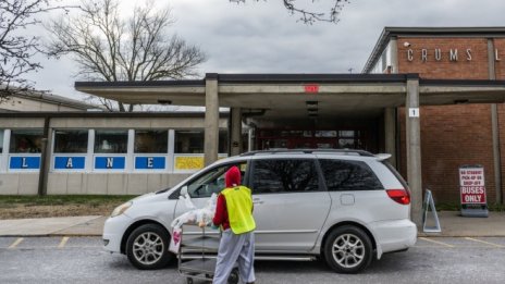 Новата Covid вълна може скоро да стигне връх в САЩ