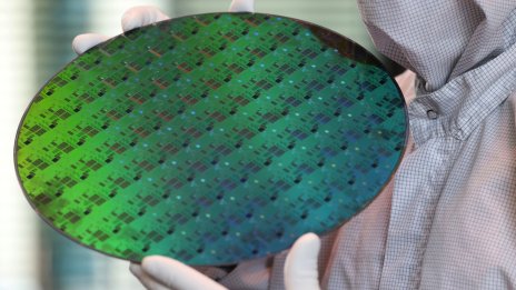 Qualcomm ще похарчи още 4,2 млрд. долара за чипове от GlobalFoundries