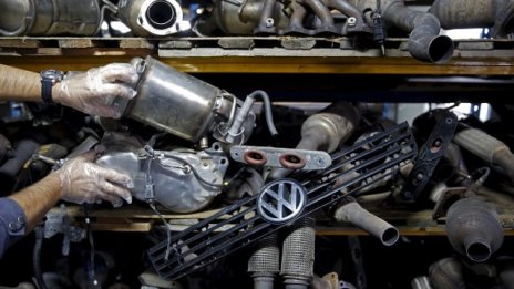 Volkswagen може да съкрати персонал чрез схеми за ранно пенсиониране