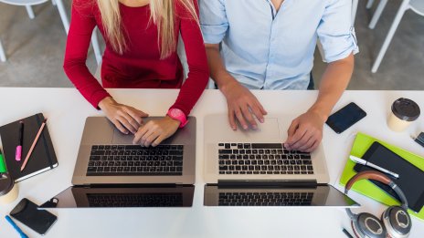 65% от компаниите по света очакват значителна трансформация заради AI