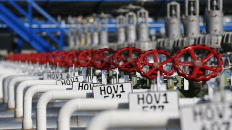 Зимата подрани на европейския пазар със скок в цените на газа