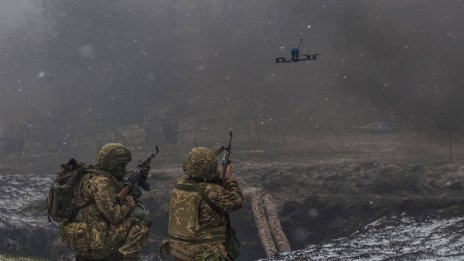 Русия няма сили да атакува и да поддържа темпото на няколко фронта в Украйна